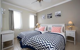 Paloma Marina Suites - Adult Only